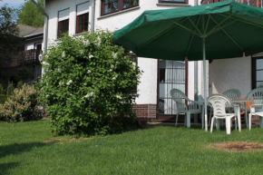  Ferienwohnung Waldschlößchen  Söhrewald